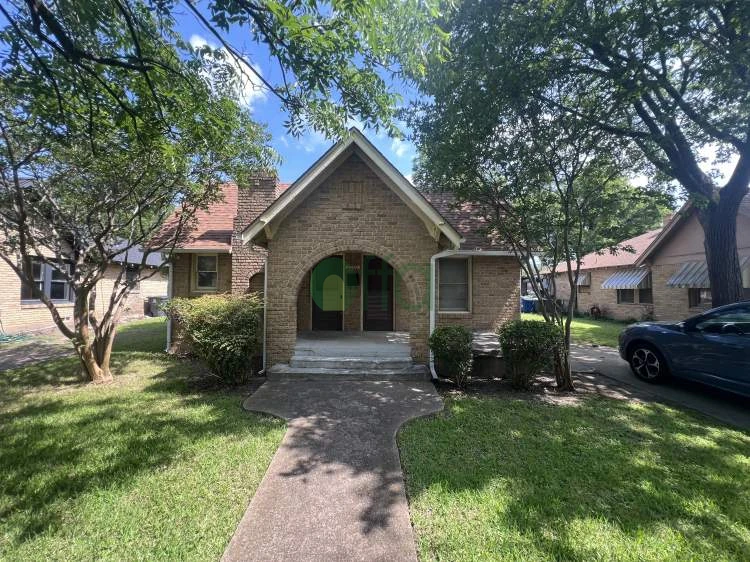 Off market investment property in Dallas, TX 75215