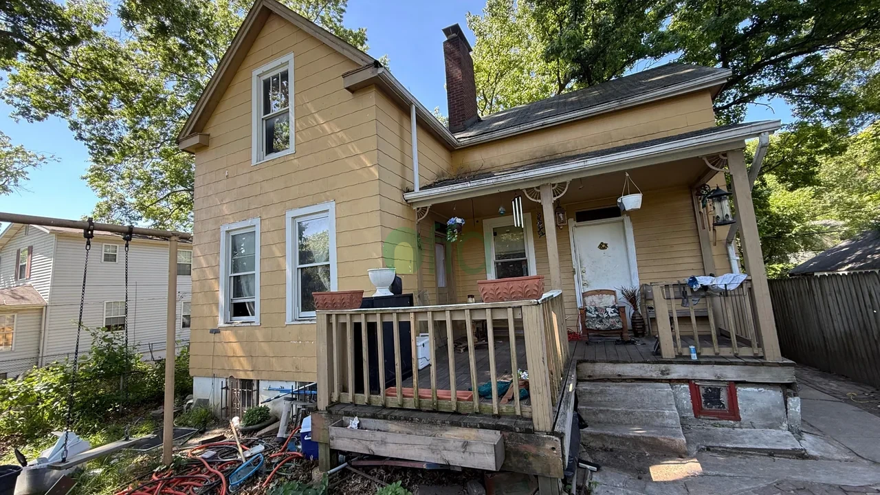 Off market investment property in St. Louis, MO 63116
