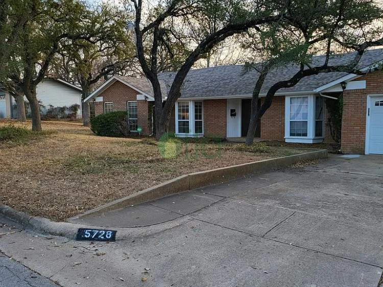 Off market investment property in Fort Worth, TX 76112