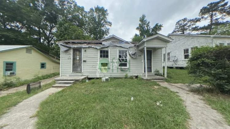 Off market property at 443 3RD ST, JASPER, TX 75951