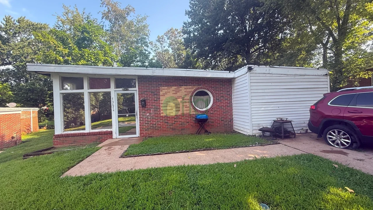 Off market investment property in St. Louis, MO 63130