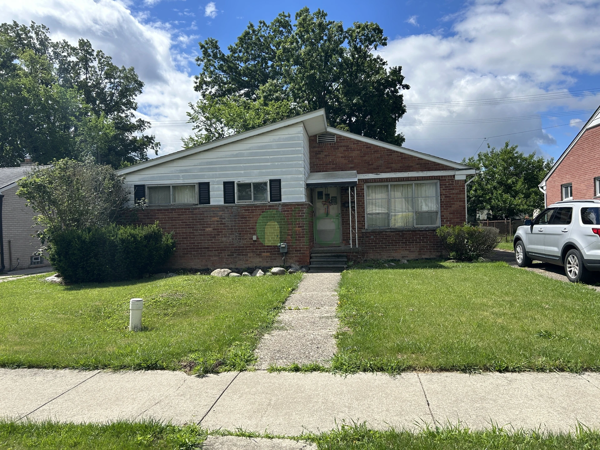 Off market investment property in Roseville, MI 48066
