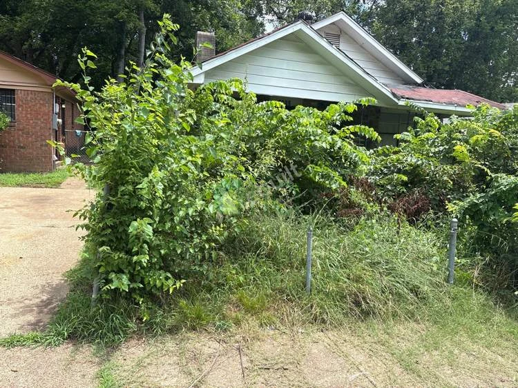 Off market investment property in Memphis, TN 38108