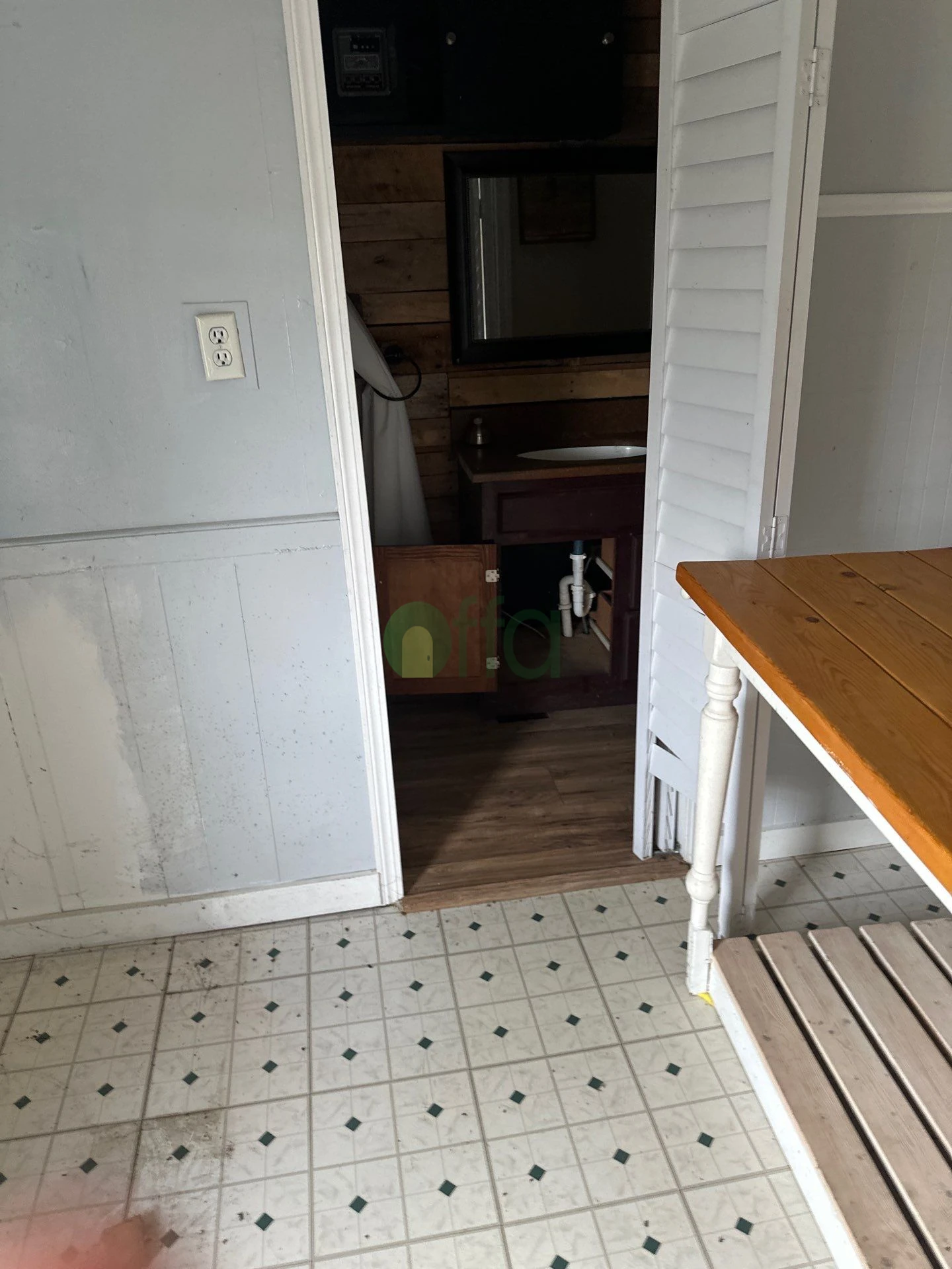 Off market investment property in Cleveland, OH 44105