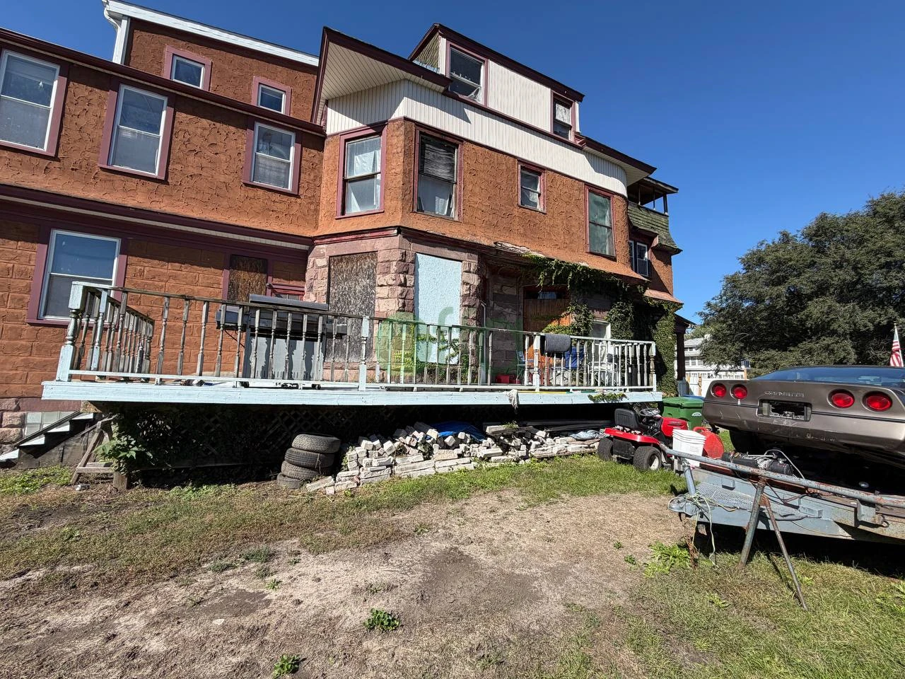 Off market investment property in Clinton, IA 52732