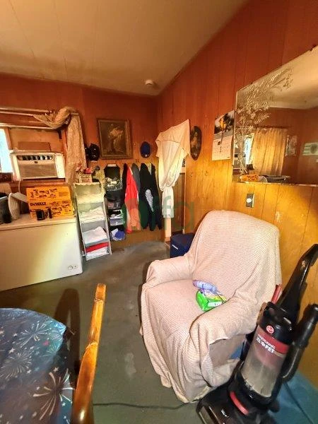 Off market investment property in Cleveland, OH 44105