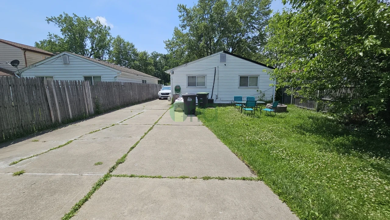 Off market investment property in Taylor, MI 48180