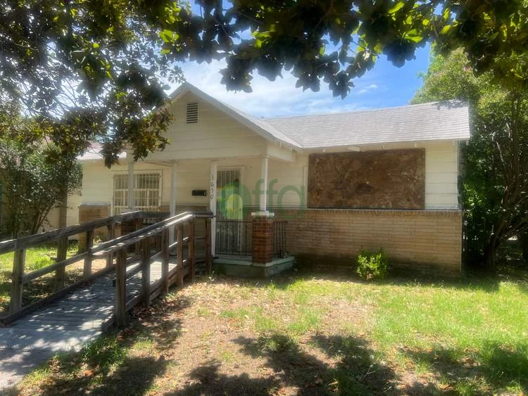 Off market investment property in Fort Worth, TX 76111